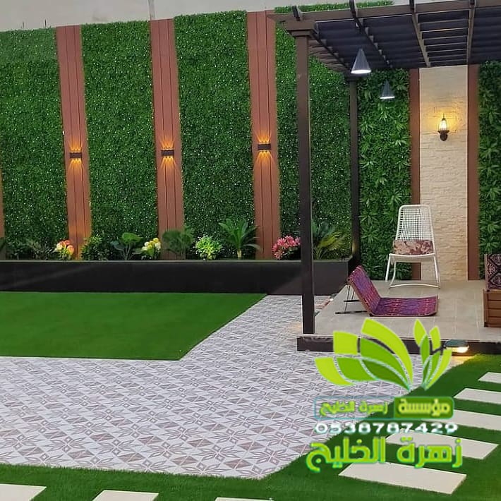 مظلات وعشب بالصفا